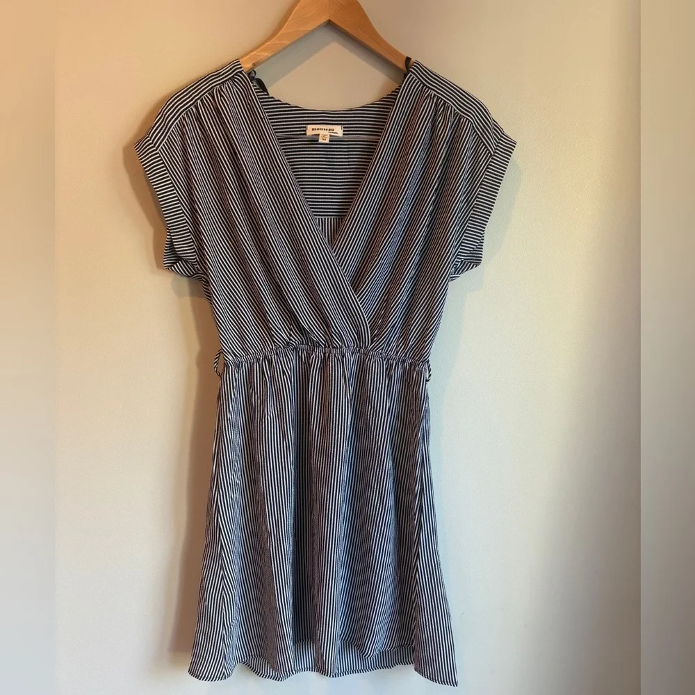 Women’s Monteau Striped Black and White‎ Wrap Dress Size Medium